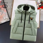 2026年1月9日GUCCI 新作 羽毛綿のベストJX工場