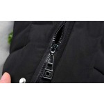 2026年1月9日HERMES 新作 羽毛綿のベストJX工場