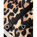 2026年1月9日Louis Vuitton 新作 羽毛綿のベストJX工場