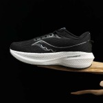 2026年1月9日入荷新品Saucony Triumph 21 N人気 スニーカー男女兼用/誕生日プレゼント/XH工場