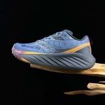 2026年1月9日入荷新品Saucony Triumph 21 N人気 スニーカー男女兼用/誕生日プレゼント/XH工場