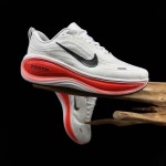 2026年1月9日入荷新品 Nike Vomero Plus 人気 スニーカー男女兼用/誕生日プレゼント/XH工場