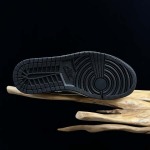 2026年1月9日入荷新品Louis Vuitton人気 スニーカー男女兼用/誕生日プレゼント/XH工場