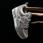 2026年1月9日入荷新品Louis Vuitton人気 スニーカー男女兼用/誕生日プレゼント/XH工場