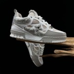 2026年1月9日入荷新品Louis Vuitton人気 スニーカー男女兼用/誕生日プレゼント/XH工場