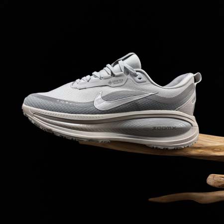 2026年1月9日入荷新品Nike VOMERO 18 GT...