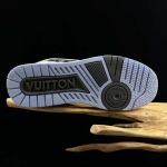 2026年1月10日入荷新品LOUIS VUITTON Trainer人気 スニーカー男女兼用/誕生日プレゼント/XH工場