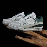 2026年1月10日入荷新品LOUIS VUITTON Trainer人気 スニーカー男女兼用/誕生日プレゼント/XH工場