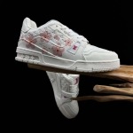 2026年1月10日入荷新品LOUIS VUITTON Trainer人気 スニーカー男女兼用/誕生日プレゼント/XH工場