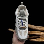 2026年1月10日入荷新品Louis Vuitton人気 スニーカー男女兼用/誕生日プレゼント/XH工場