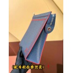 2026年1月13日新作高品質Louis VuittonバッグM61692 Pochette VoyageTaiga 27cm*21cm*5cm /GQ工場