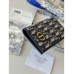 2026年1月13日新作 高品質Dior財布 10 x 13.3cm /GQ工場