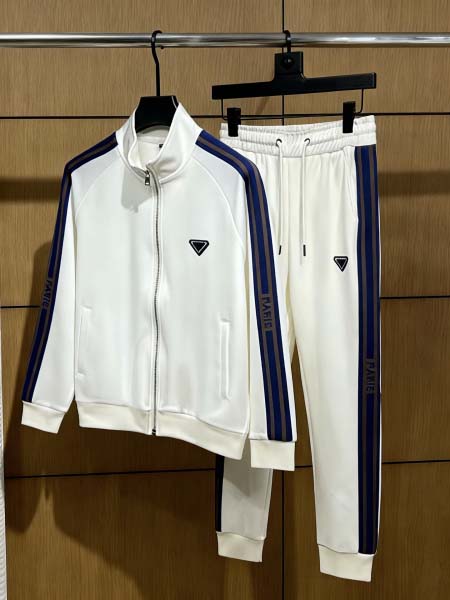 2026年1月28日入荷新作Prada上下セット大人気 激安...