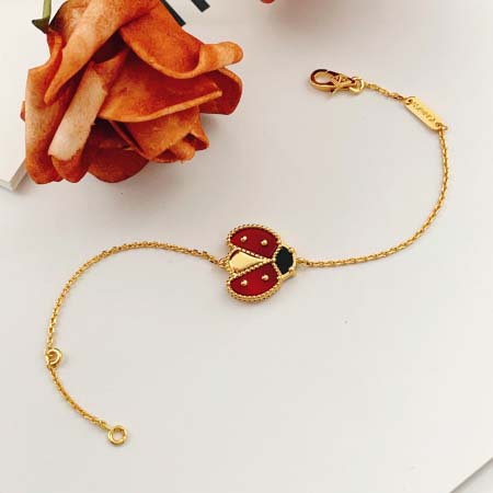2026年2月1日入荷新品van cleef & arpelsブレスレットギフト/誕生日/記念品/アクセサリーxin工場