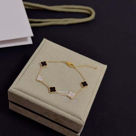 2026年2月1日入荷新品van cleef & arpelsブレスレットギフト/誕生日/記念品/アクセサリーxin工場