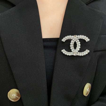 2026年2月2日入荷新品シャネルブローチギフト/誕生日/記念品/アクセサリーxin工場