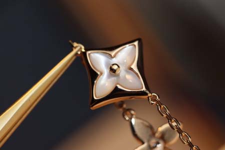 2026年2月3日入荷新品Louis Vuittonブレスレットギフト/誕生日/記念品/アクセサリーxin工場