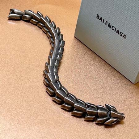2026年2月3日入荷新品Balenciagaブレスレットギフト/誕生日/記念品/アクセサリーxin工場