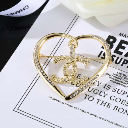 2026年2月3日入荷新品Chanelブローチギフト/誕生日/記念品/アクセサリーxin工場