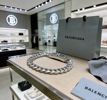 2026年2月3日入荷新品Balenciagaブレスレットギフト/誕生日/記念品/アクセサリーxin工場