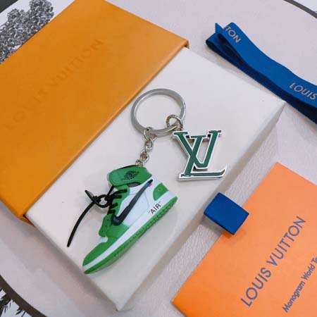 2026年2月3日入荷新品ルイヴィトン キーホルダー ギフト/誕生日/記念品/アクセサリーxin工場
