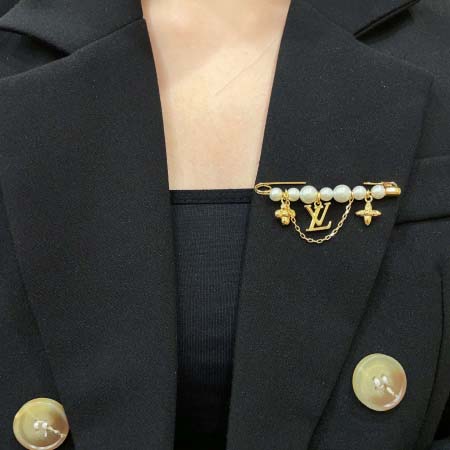 2026年2月3日入荷新品ルイヴィトンブローチギフト/誕生日/記念品/アクセサリーxin工場