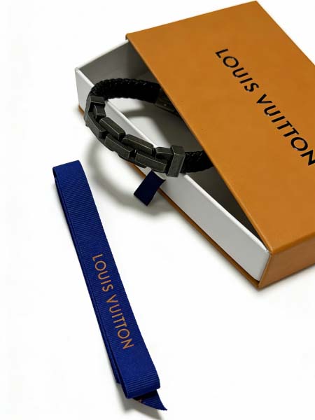 2026年2月3日入荷新品ルイヴィトンブレスレットギフト/誕生日/記念品/アクセサリーxin工場