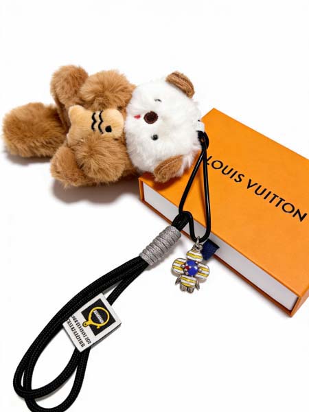 2026年2月3日入荷新品ルイヴィトン キーホルダー ギフト/誕生日/記念品/アクセサリーxin工場