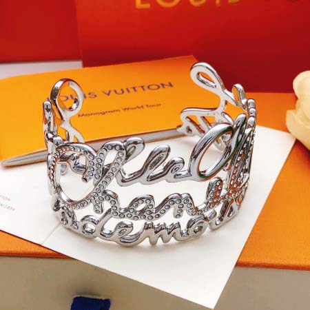 2026年2月3日入荷新品ルイヴィトン腕輪/ブレスレットギフト/誕生日/記念品/アクセサリーxin工場
