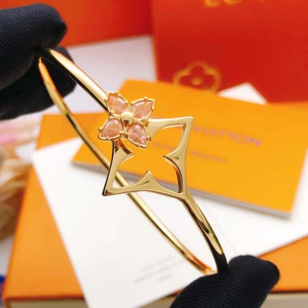 2026年2月3日入荷新品ルイヴィトン腕輪/ブレスレットギフト/誕生日/記念品/アクセサリーxin工場