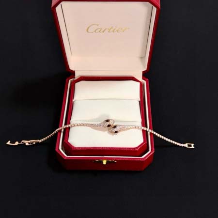 2026年2月3日入荷新品カルティエブレスレットギフト/誕生日/記念品/アクセサリーxin工場