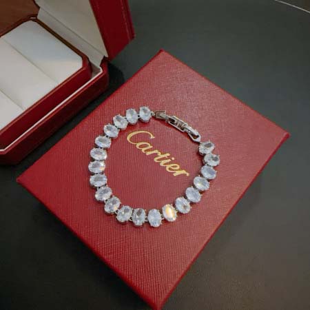 2026年2月3日入荷新品カルティエブレスレットギフト/誕生日/記念品/アクセサリーxin工場