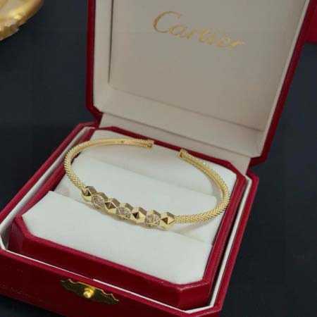 2026年2月3日入荷新品カルティエ腕輪/ブレスレットギフト/誕生日/記念品/アクセサリーxin工場