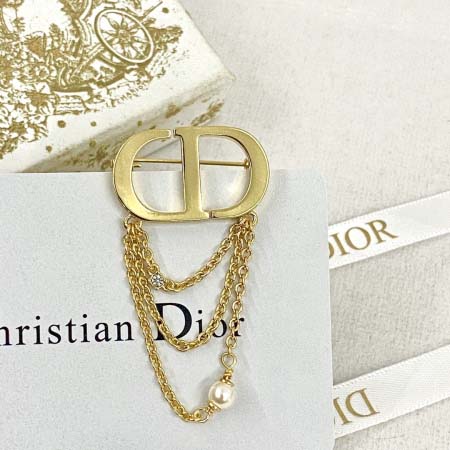 2026年2月5日入荷新品Diorブローチギフト/誕生日/記念品/アクセサリーxin工場