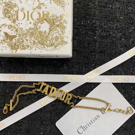 2026年2月5日入荷新品Diorブレスレットギフト/誕生日/記念品/アクセサリーxin工場