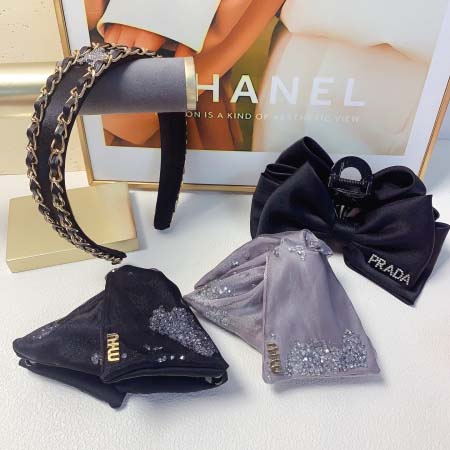 2026年2月5日入荷新品miumiuヘアピンギフト/誕生日/記念品/アクセサリーxin工場