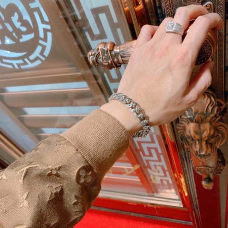 2026年2月5日入荷新品Gucciブレスレットギフト/誕生日/記念品/アクセサリーxin工場