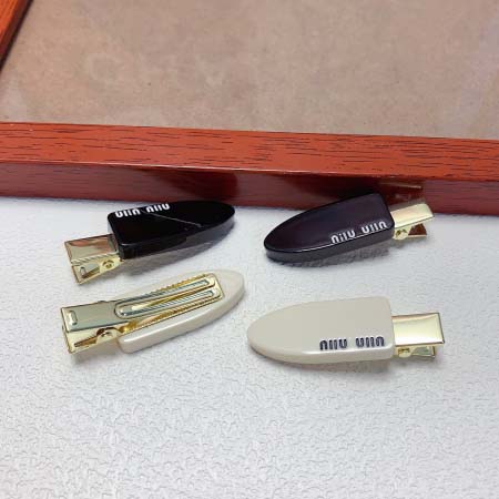 2026年2月5日入荷新品miumiuヘアピンギフト/誕生日/記念品/アクセサリーxin工場