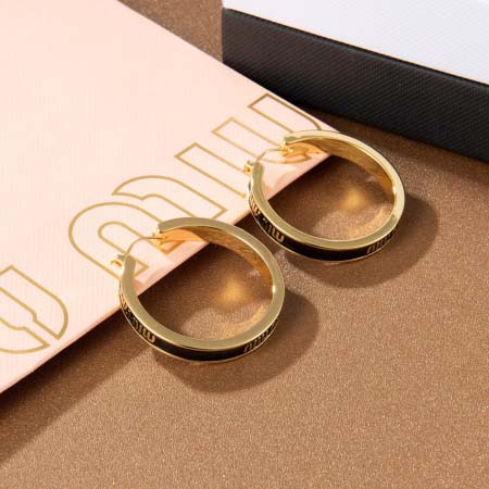 2026年2月5日入荷新品miumiuピアスギフト/誕生日/記念品/アクセサリーxin工場