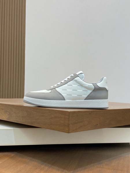 2026年2月21日入荷新作Louis Vuitton靴/スニーカー人気商品★/誕生日プレゼント/流行/高品質/JY工場