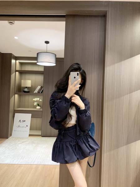 2026年2月26日入荷早春新作 miumiuセットファッション/誕生日プレゼント/贈り物 can工場