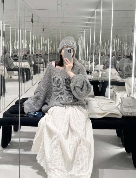 2026年2月26日入荷早春新作LOEWEセーターファッション/誕生日プレゼント/贈り物 can工場