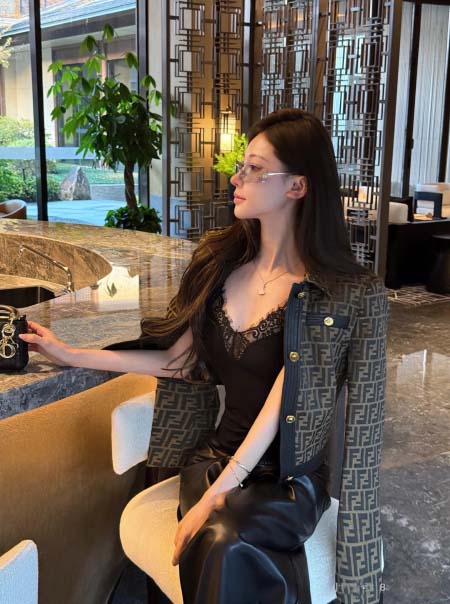 2026年2月26日入荷早春新作FENDIジャケットファッション/誕生日プレゼント/贈り物 can工場