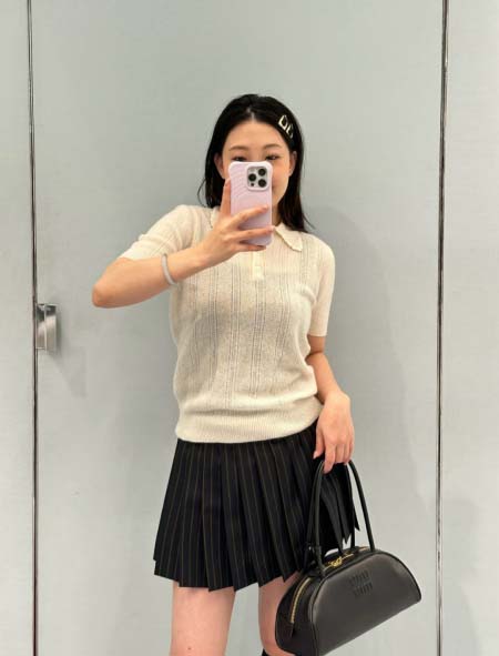 2026年2月26日入荷早春新作Miumiu半袖 tシャツファッション/誕生日プレゼント/贈り物 can工場