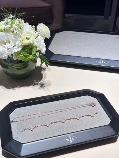 2026年2月1日入荷新品van cleef & arpel...