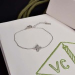 2026年2月1日入荷新品van cleef & arpelsブレスレットギフト/誕生日/記念品/アクセサリーxin工場