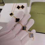 2026年2月1日入荷新品van cleef & arpelsピアスギフト/誕生日/記念品/アクセサリーxin工場
