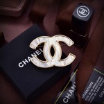 2026年2月2日入荷新品シャネルブローチギフト/誕生日/記念品/アクセサリーxin工場