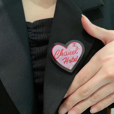 2026年2月2日入荷新品シャネルブローチギフト/誕生日/記...