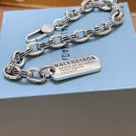 2026年2月3日入荷新品Balenciagaブレスレットギフト/誕生日/記念品/アクセサリーxin工場
